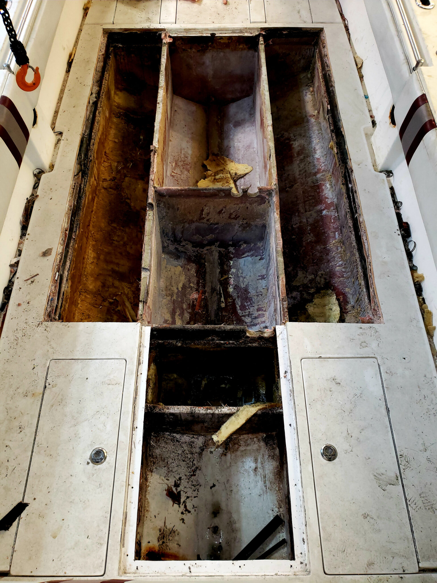 31 Contender “Dream Overhaul” begins! Boattronics